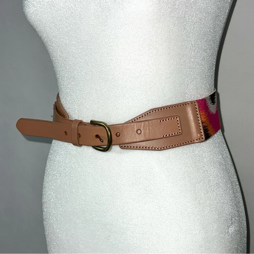 NEW Loft Aztec Elastic Textured Stretch‎ Cow Leather Woman’s Belt Small Stretchy